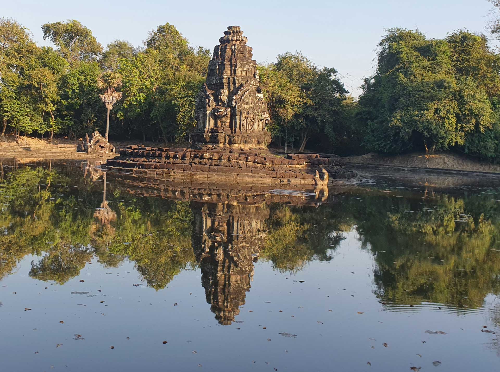 Need guide in Angkor Wat